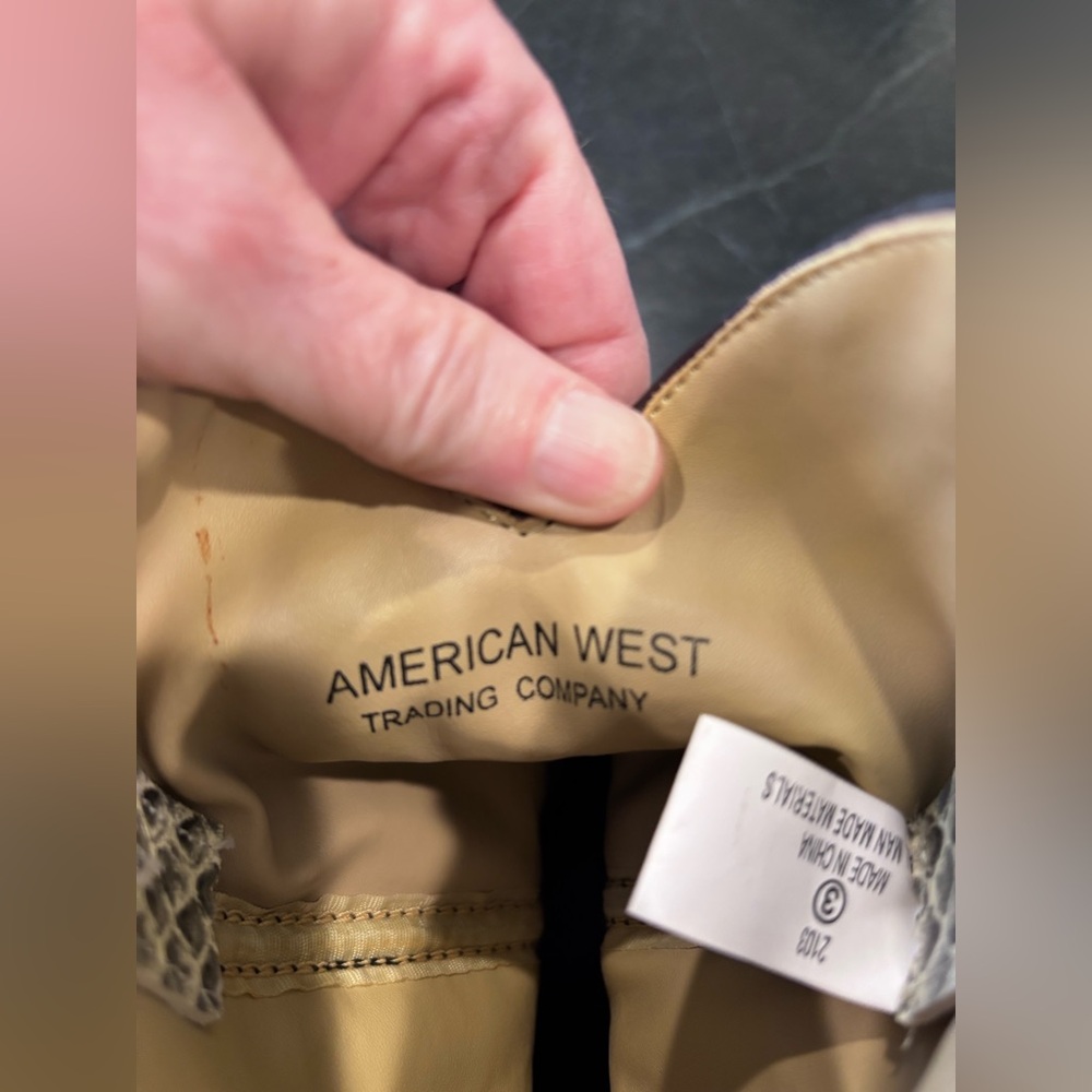 AMERICAN WEST Trading Company Cowboy Boot. Perfect condition! - Picture 9 of 10